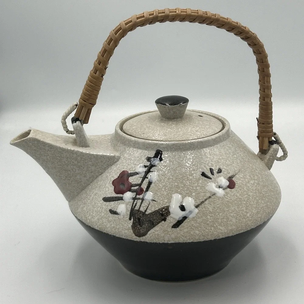 VTG Japanese‎ Teapot & 4 Cups Set Bamboo Handle Stoneware RED WHITE BLACK FLORAL